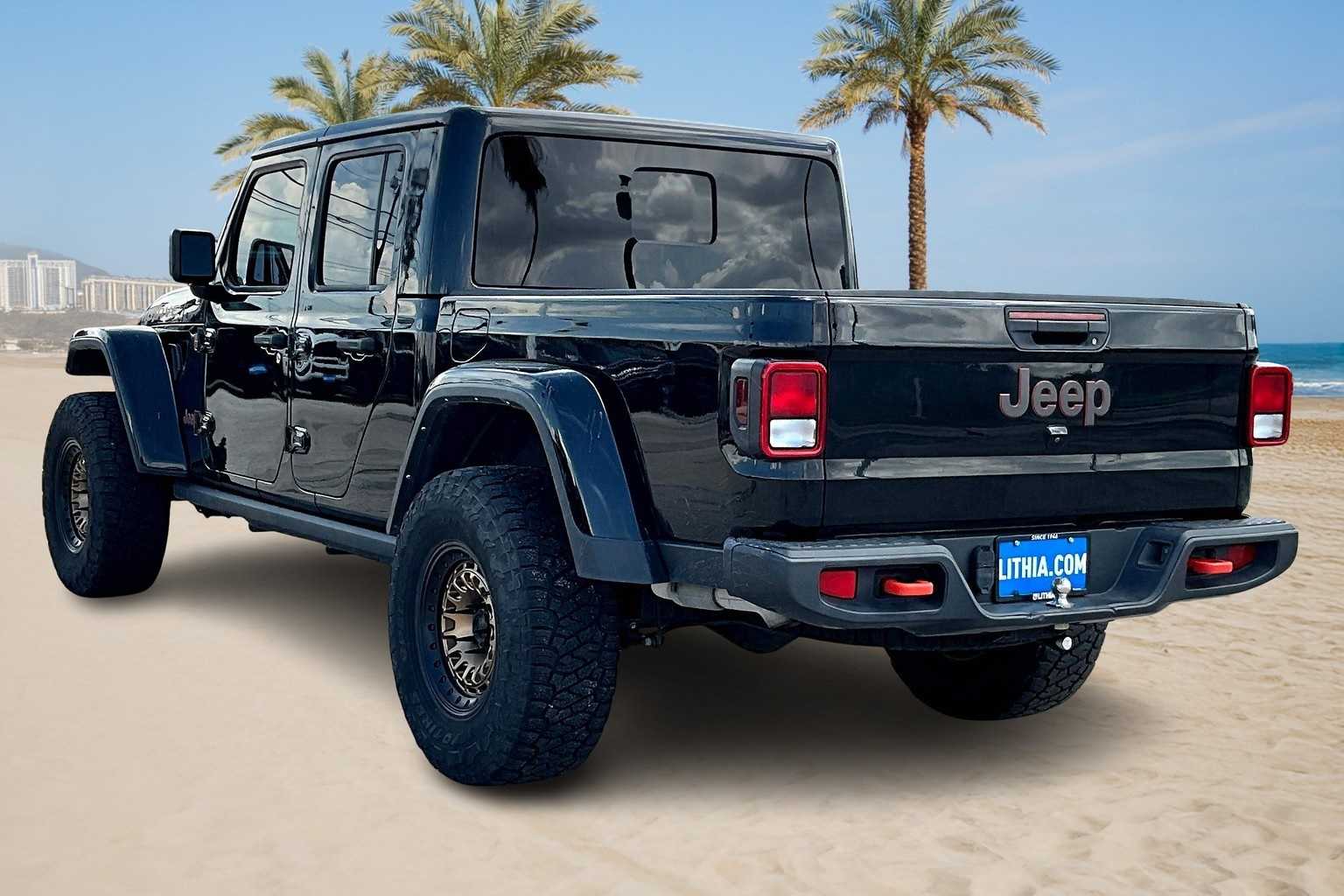 Thumbnail: 2023 Jeep Gladiator - 4