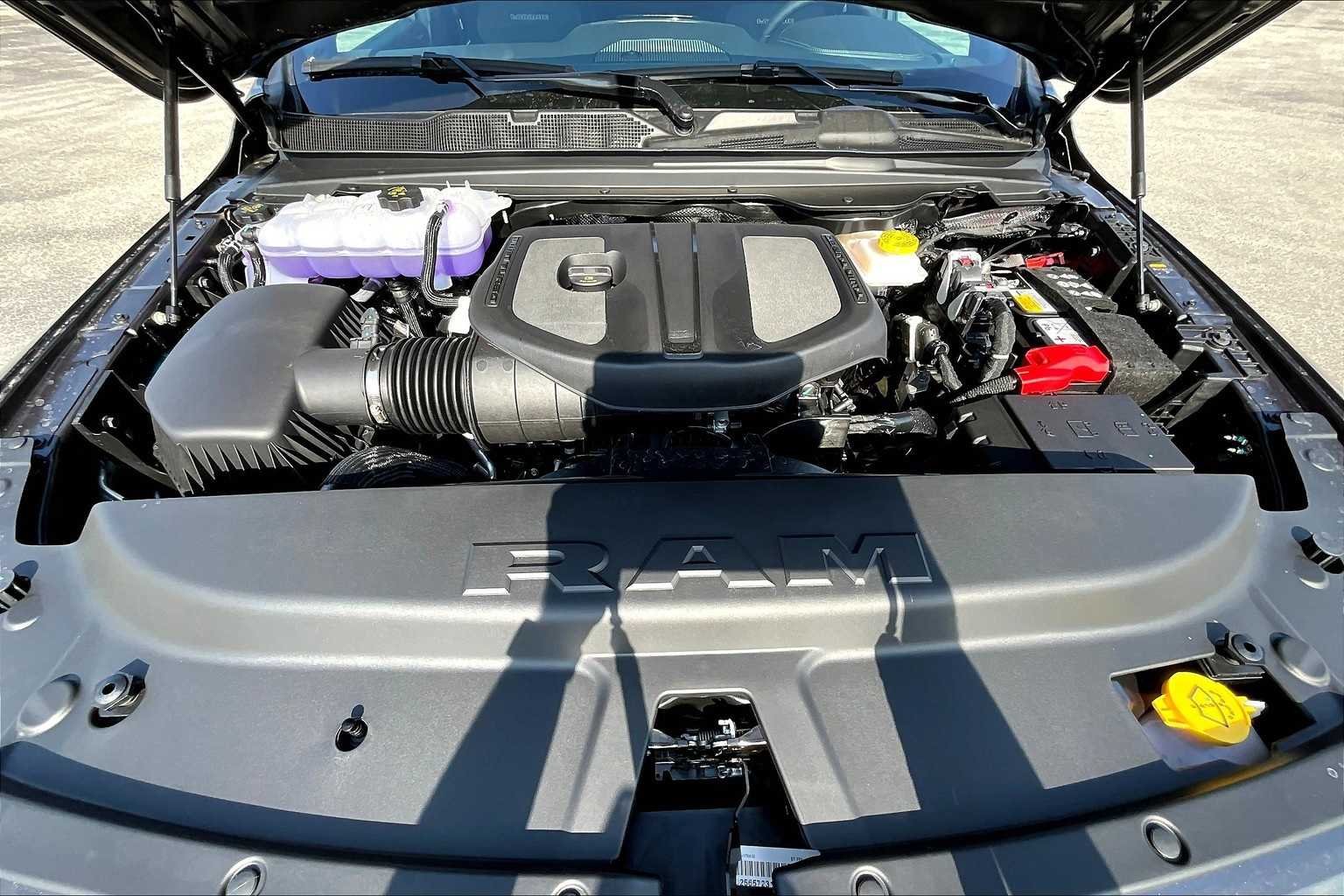 Thumbnail: 2026 RAM 1500 - 9