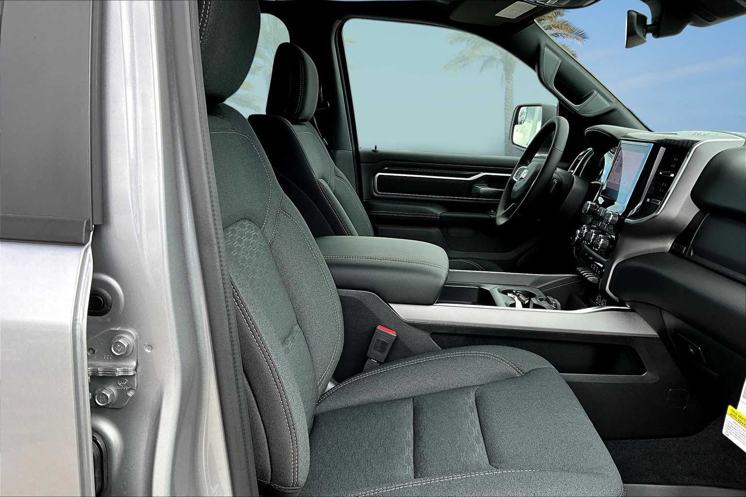 Thumbnail: 2025 RAM 1500 - 14