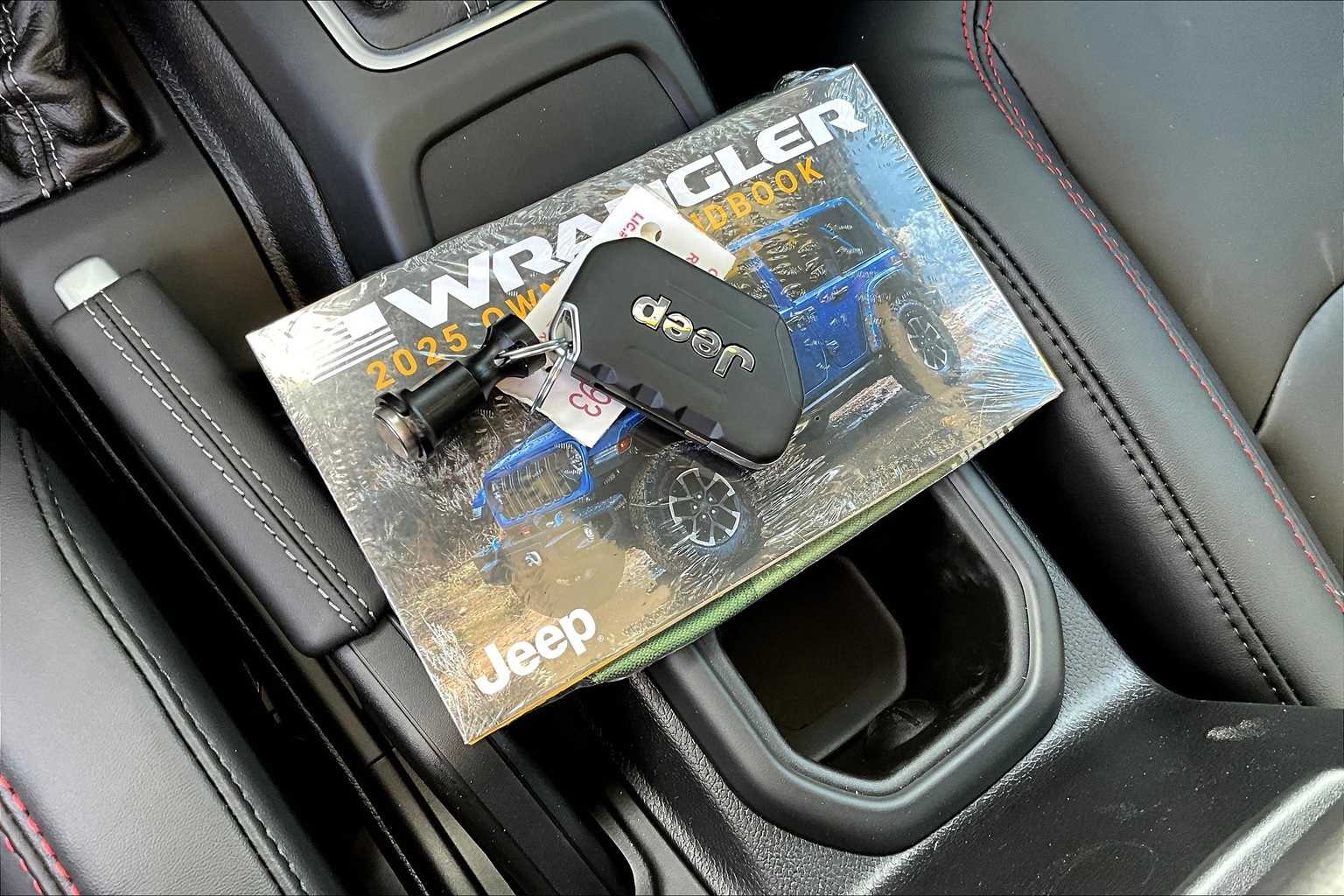 Thumbnail: 2025 Jeep Wrangler - 20