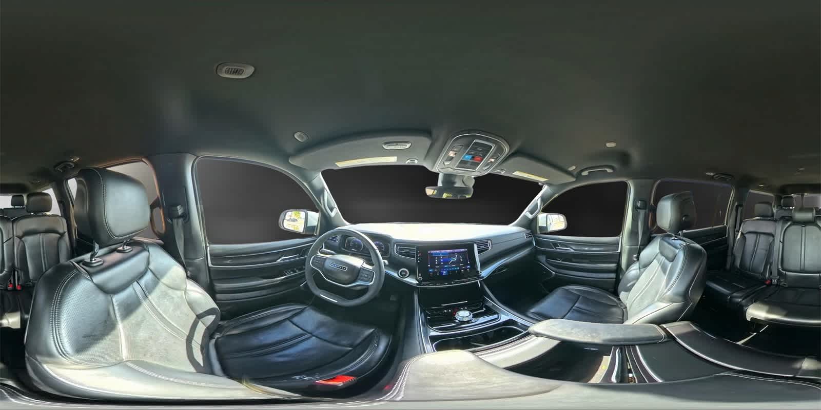 Thumbnail: 2022 Jeep Wagoneer - 36