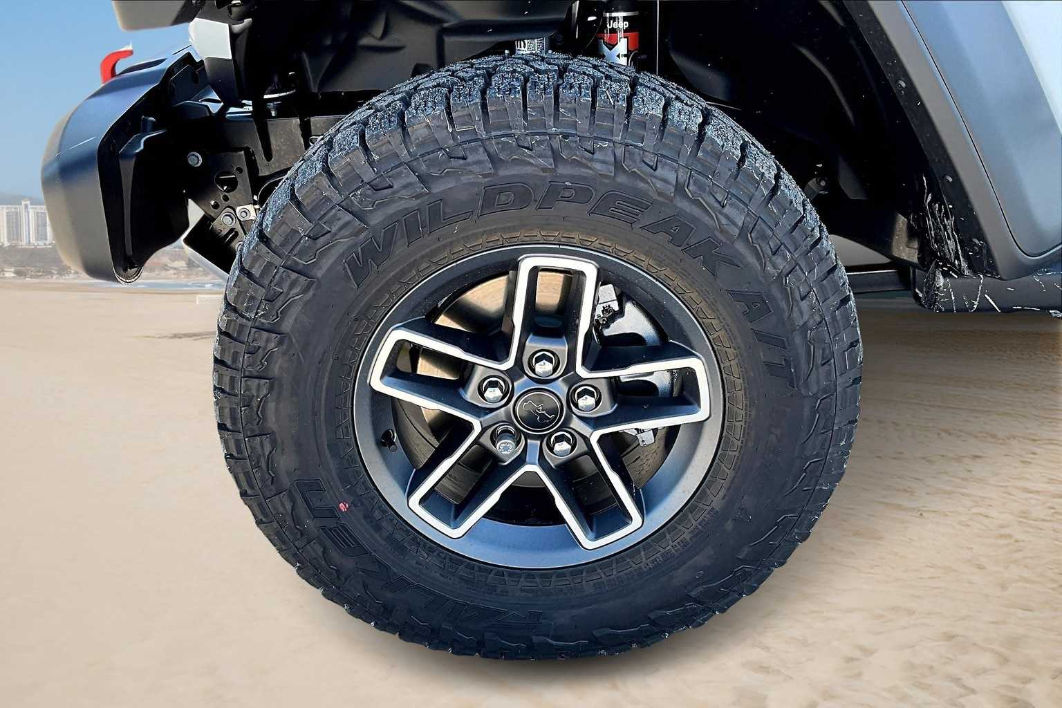 Thumbnail: 2025 Jeep Gladiator - 7