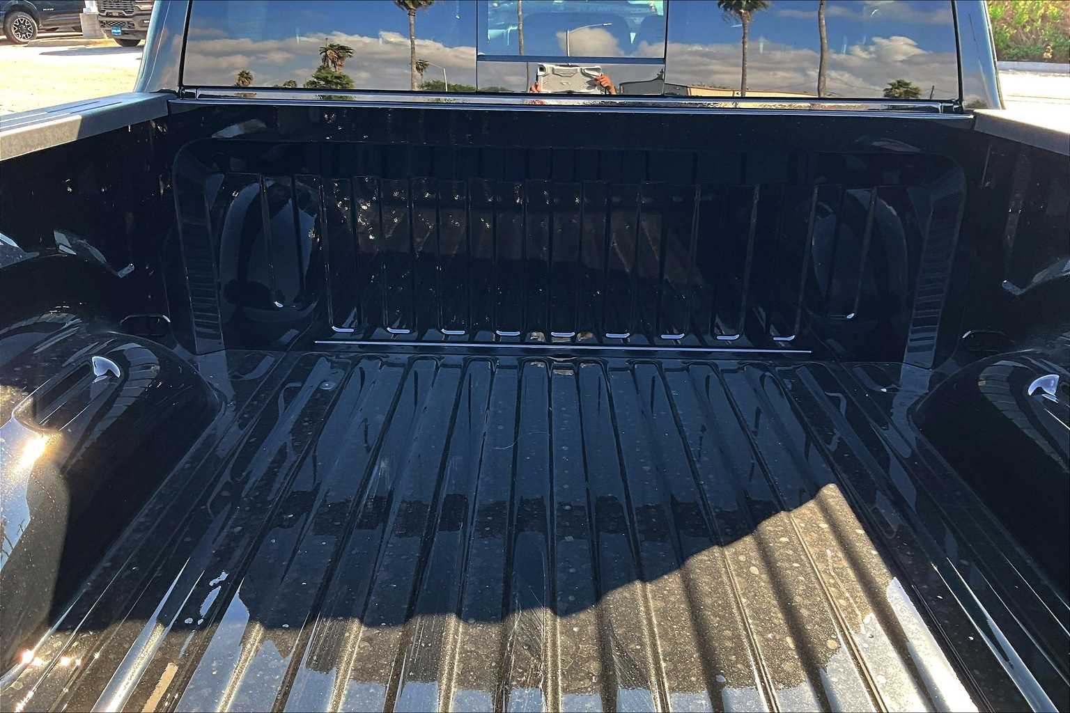 Thumbnail: 2026 RAM 1500 - 17