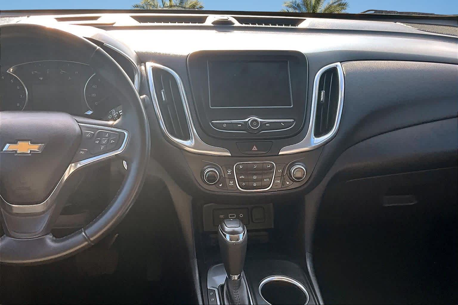 Thumbnail: 2020 Chevrolet Equinox - 15