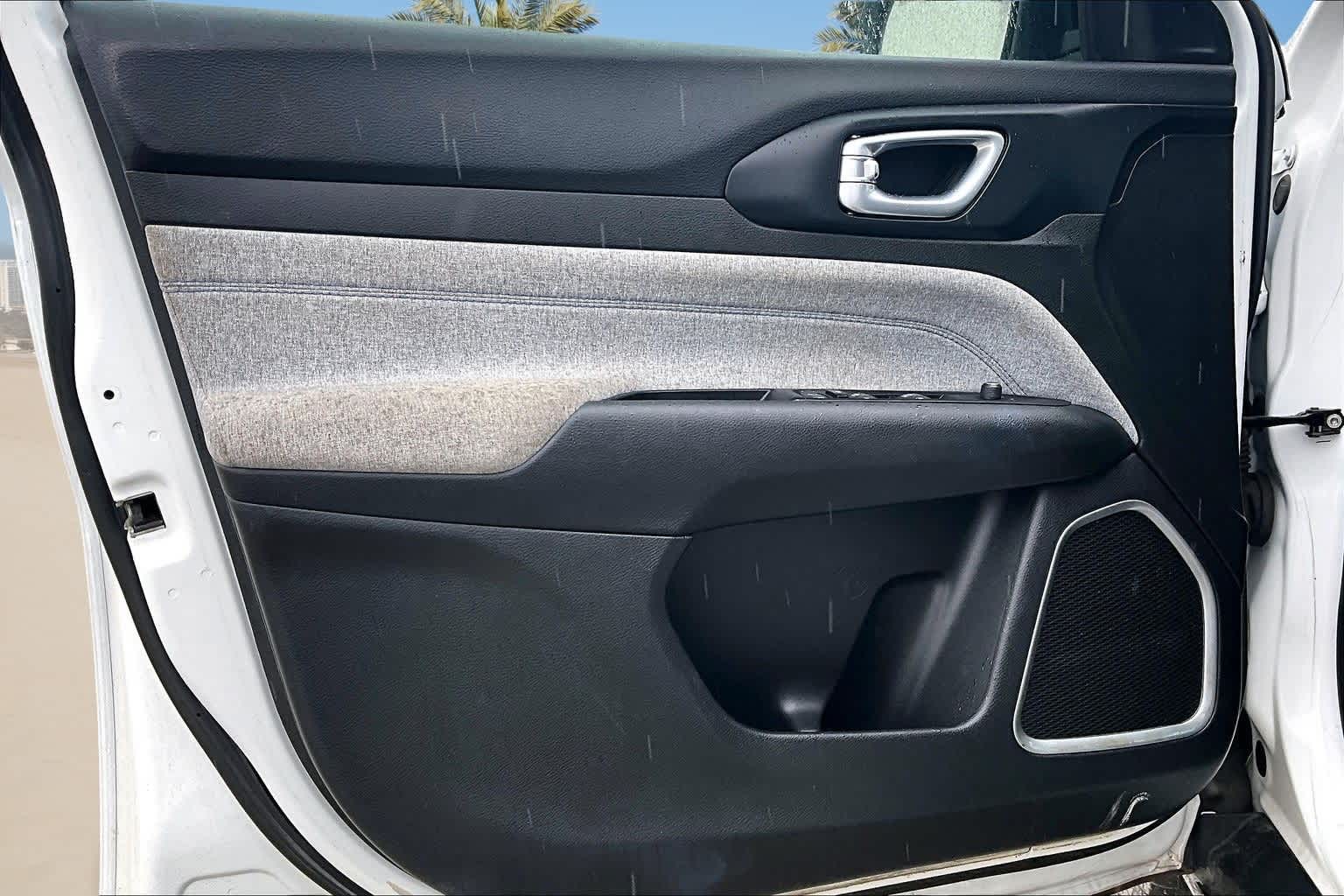 Thumbnail: 2023 Jeep Compass - 25