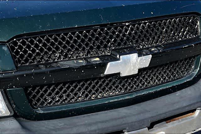 Thumbnail: 2004 Chevrolet Silverado 1500 - 13