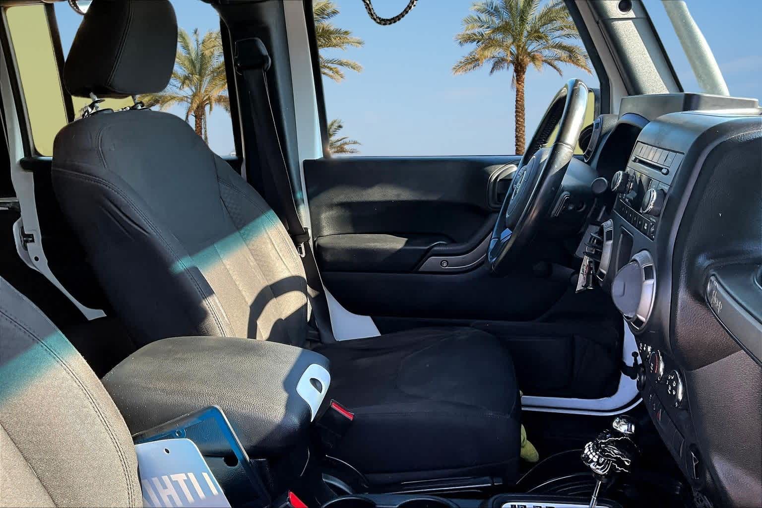 Thumbnail: 2018 Jeep Wrangler - 13