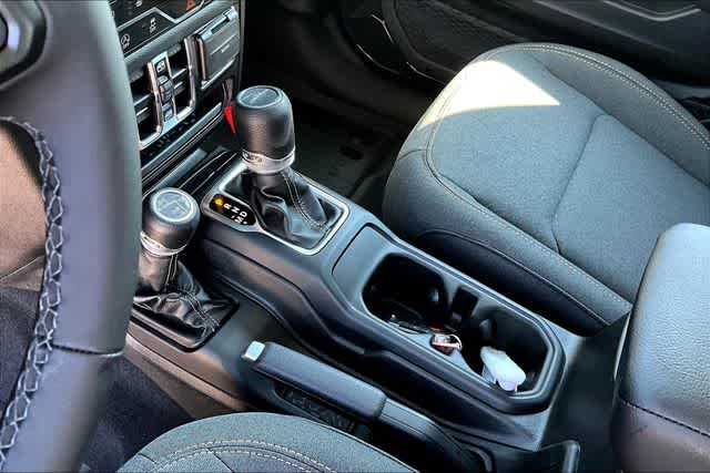 Thumbnail: 2025 Jeep Gladiator - 17