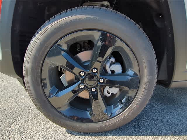 Thumbnail: 2025 Jeep Grand Cherokee - 14