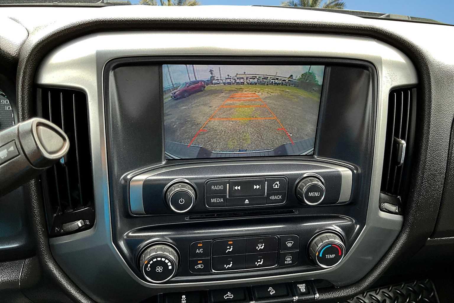 Thumbnail: 2015 Chevrolet Silverado 3500 - 22