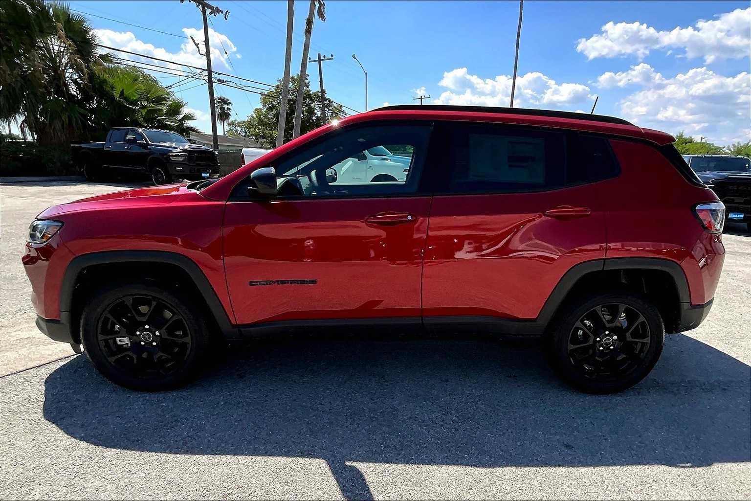 Thumbnail: 2026 Jeep Compass - 3