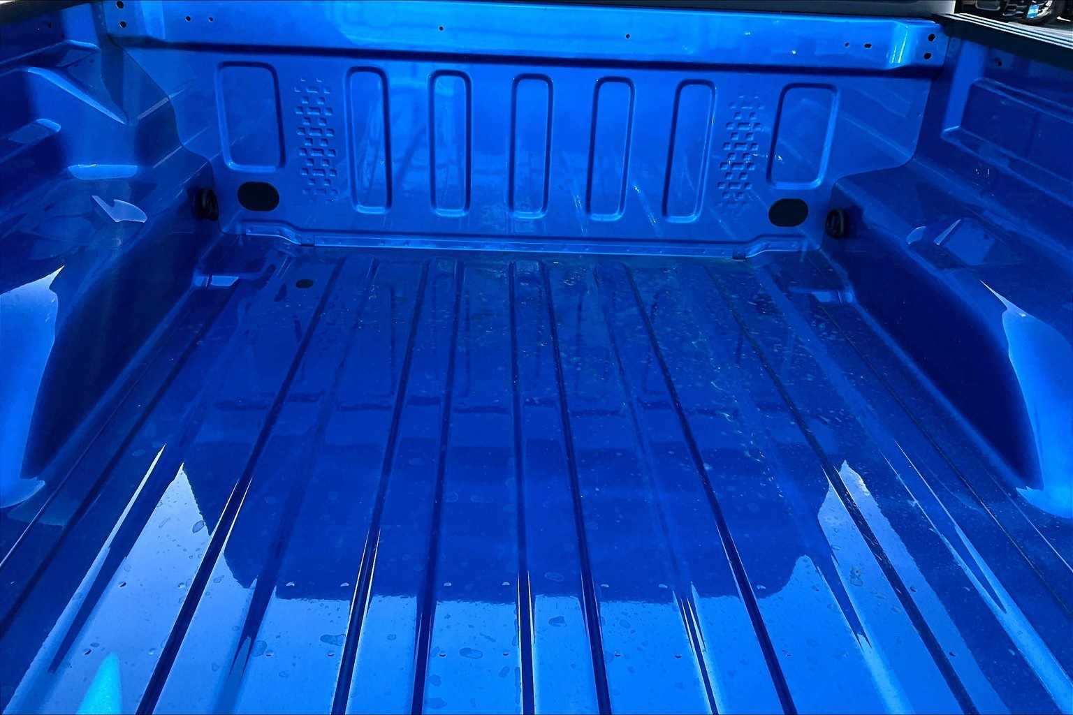 Thumbnail: 2025 Jeep Gladiator - 18