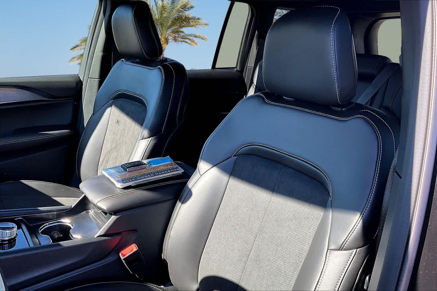 Thumbnail: 2025 Jeep Grand Cherokee - 11