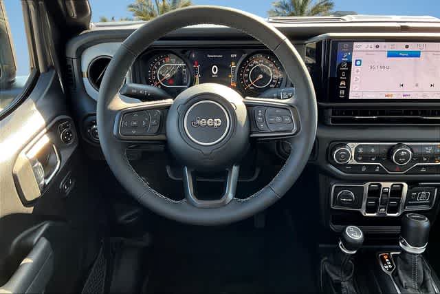 Thumbnail: 2025 Jeep Gladiator - 14