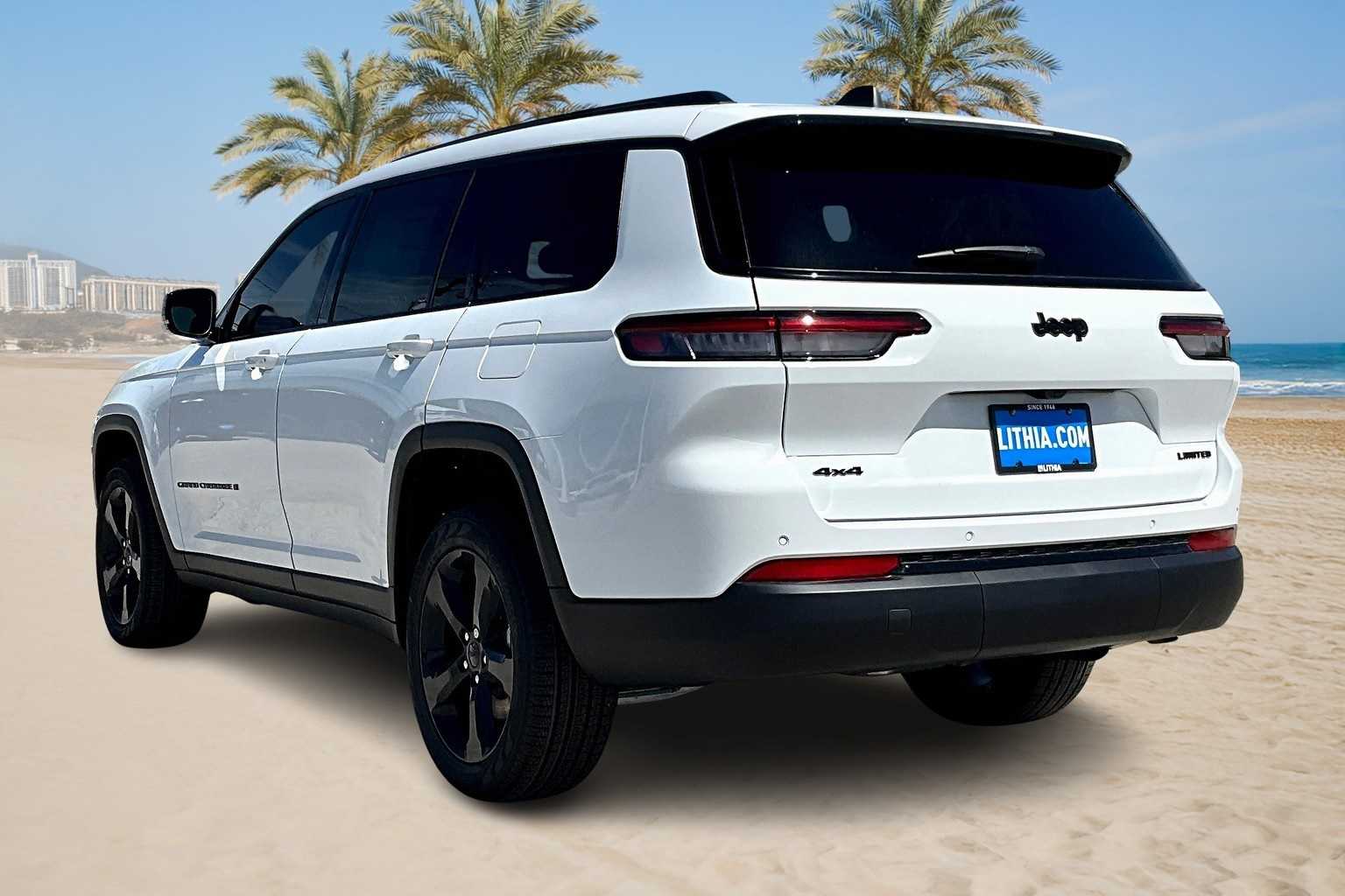 Thumbnail: 2025 Jeep Grand Cherokee - 4