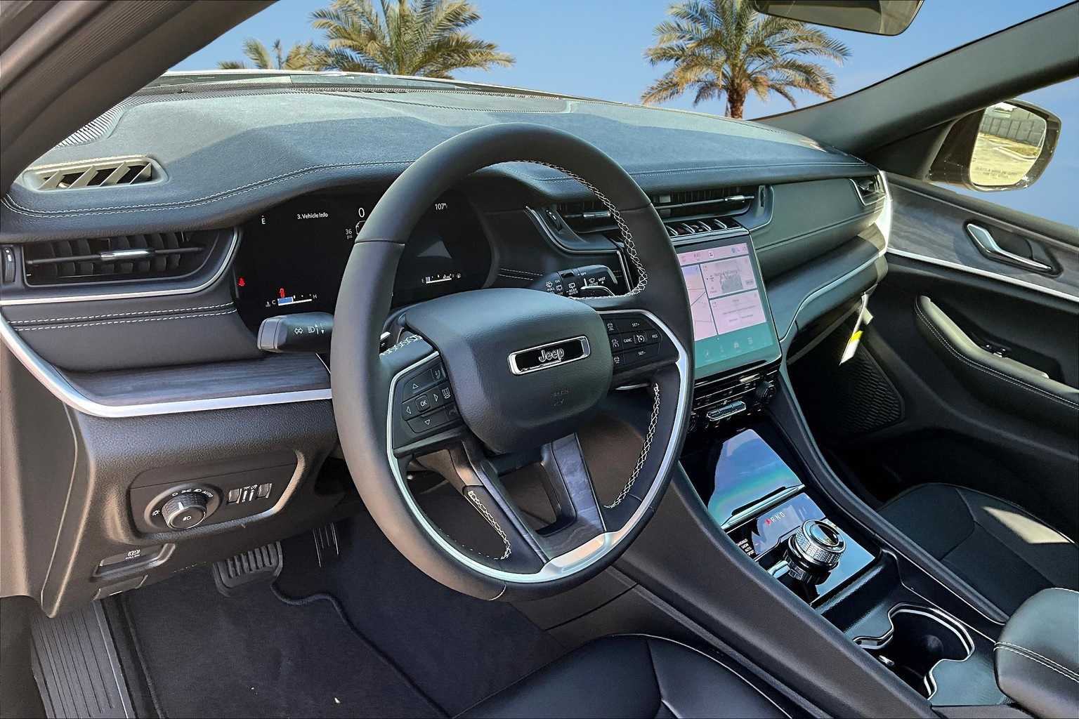 Thumbnail: 2025 Jeep Grand Cherokee - 2