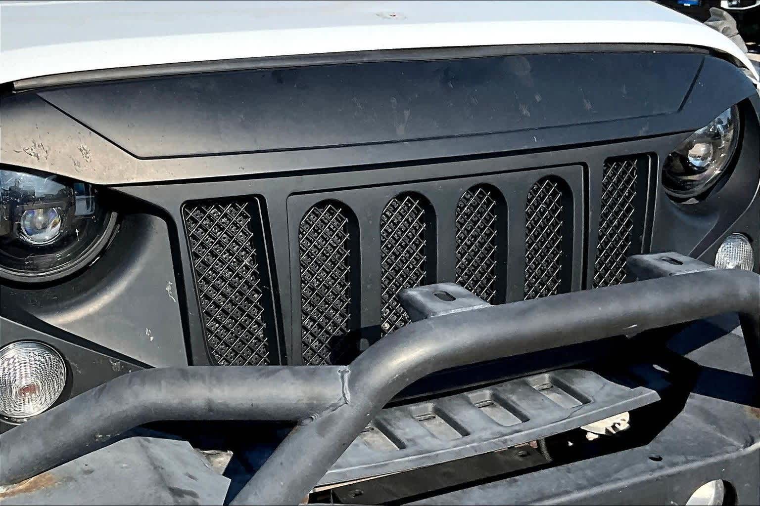 Thumbnail: 2018 Jeep Wrangler - 28