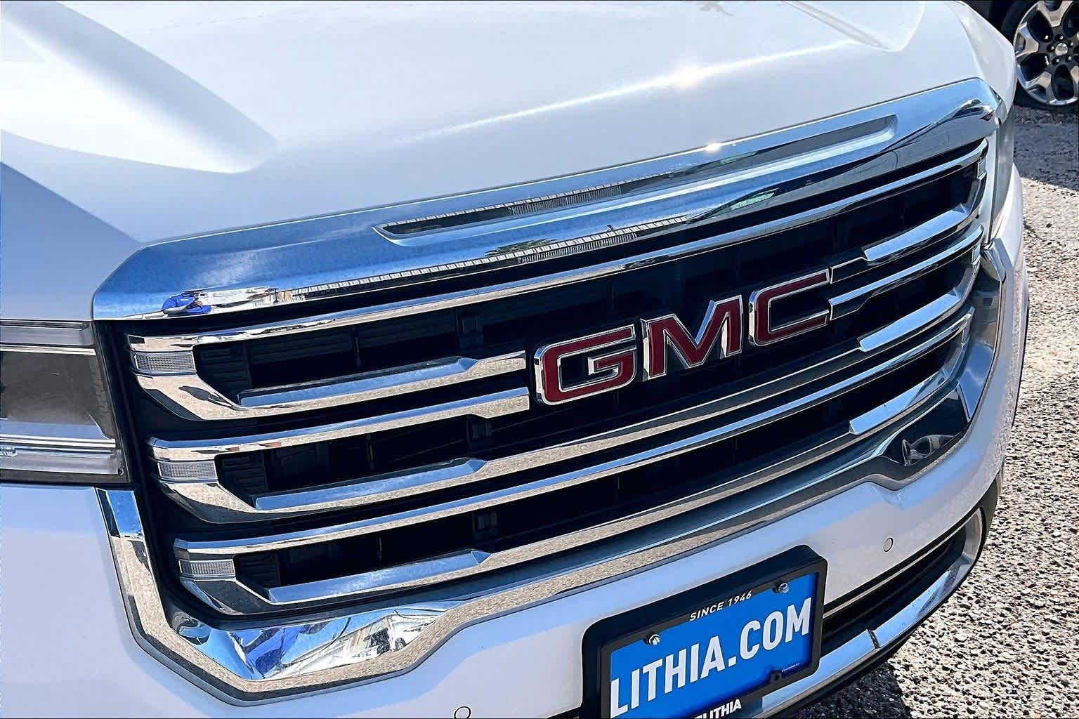 Thumbnail: 2023 GMC Acadia - 28