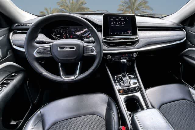 Thumbnail: 2022 Jeep Compass - 10