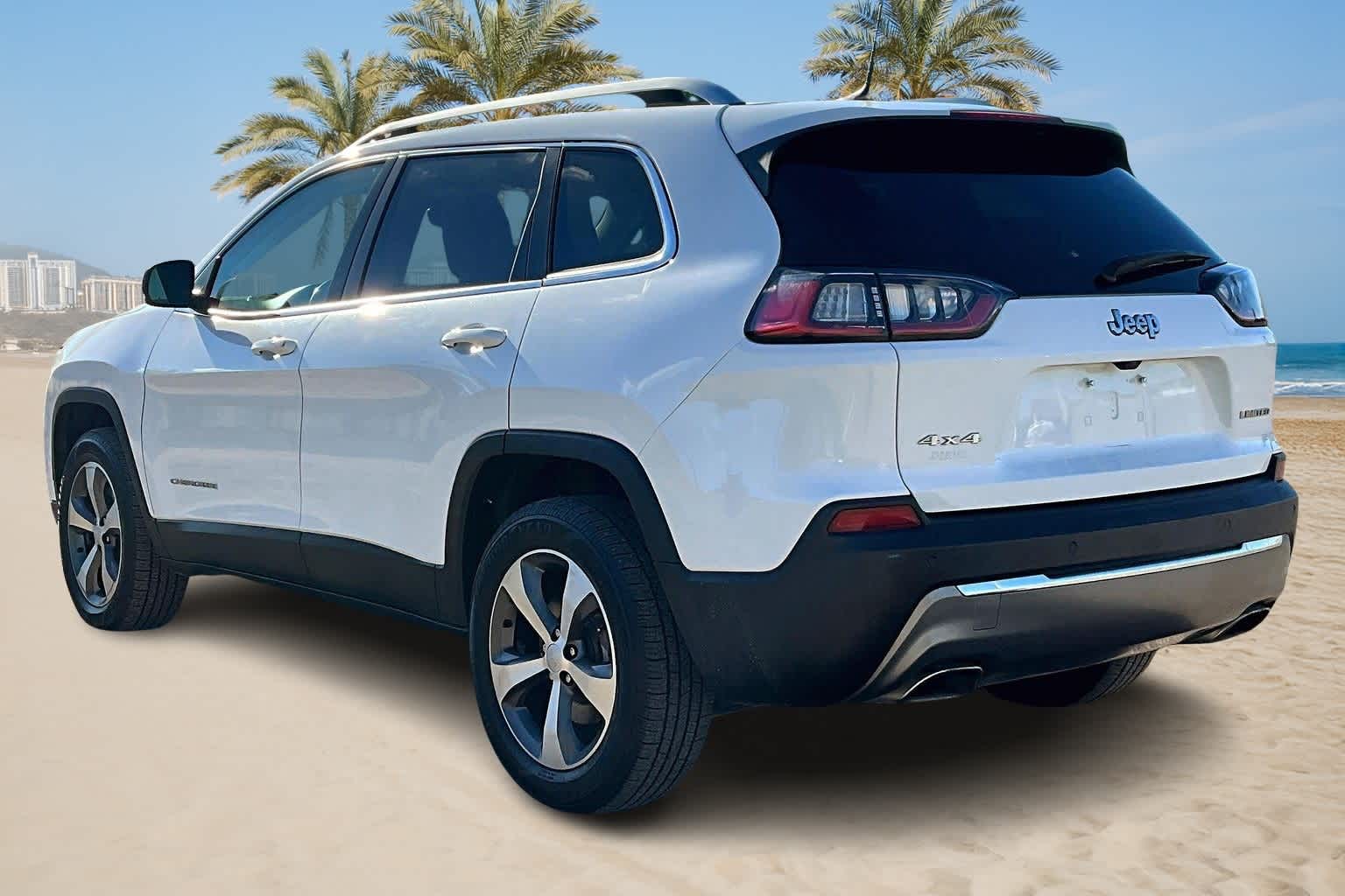 Thumbnail: 2020 Jeep Cherokee - 4