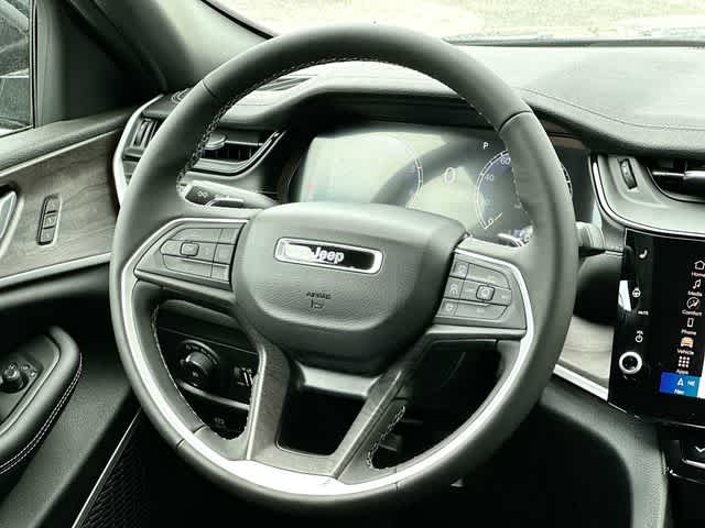 Thumbnail: 2026 Jeep Grand Cherokee - 27