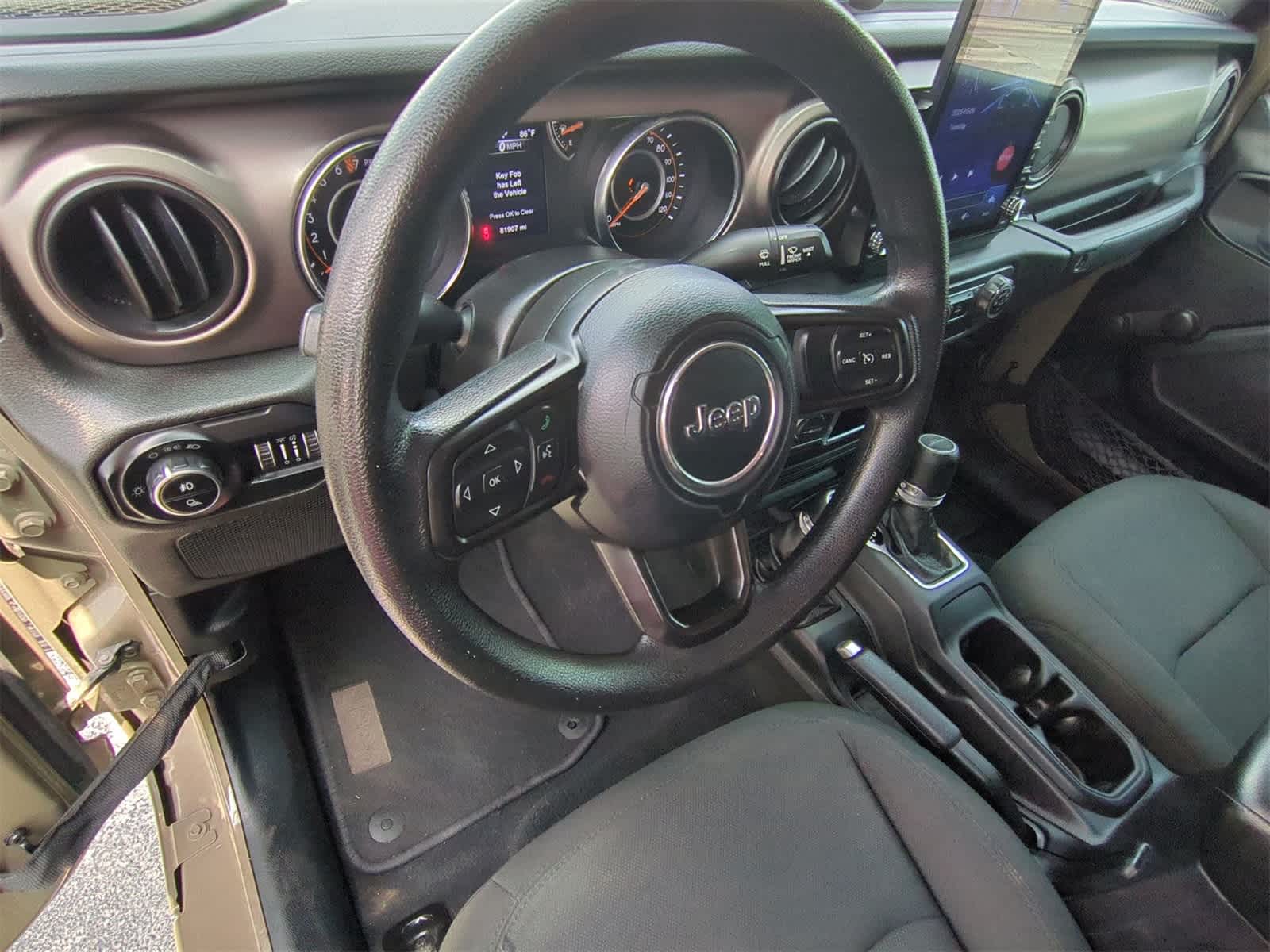 Thumbnail: 2020 Jeep Gladiator - 10