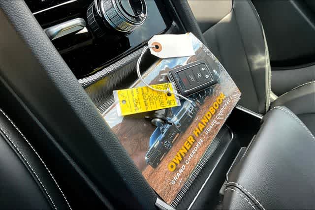 Thumbnail: 2025 Jeep Grand Cherokee - 20