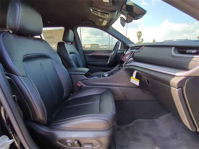 2025 Jeep Grand Cherokee Limited Edition 22