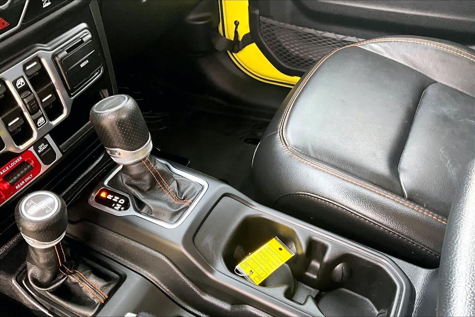 Thumbnail: 2023 Jeep Gladiator - 16