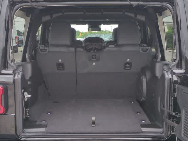 2025 Jeep Wrangler 4-Door Sahara - Photo 35