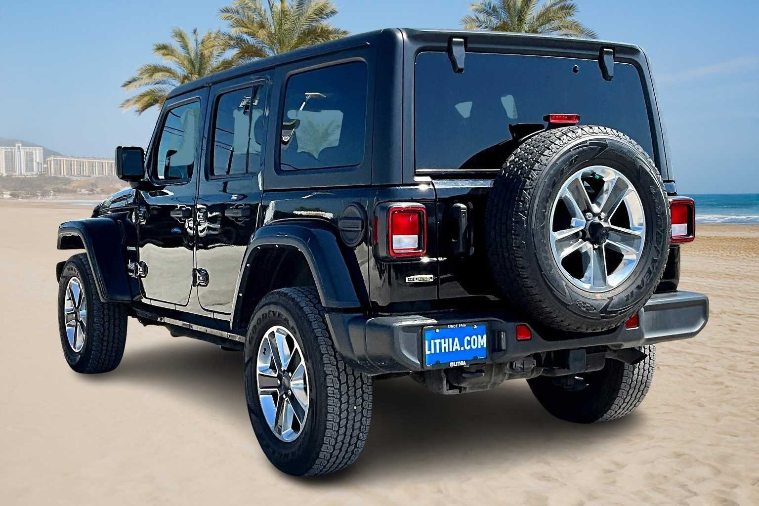 2022 Jeep Wrangler Unlimited Sahara photo 3