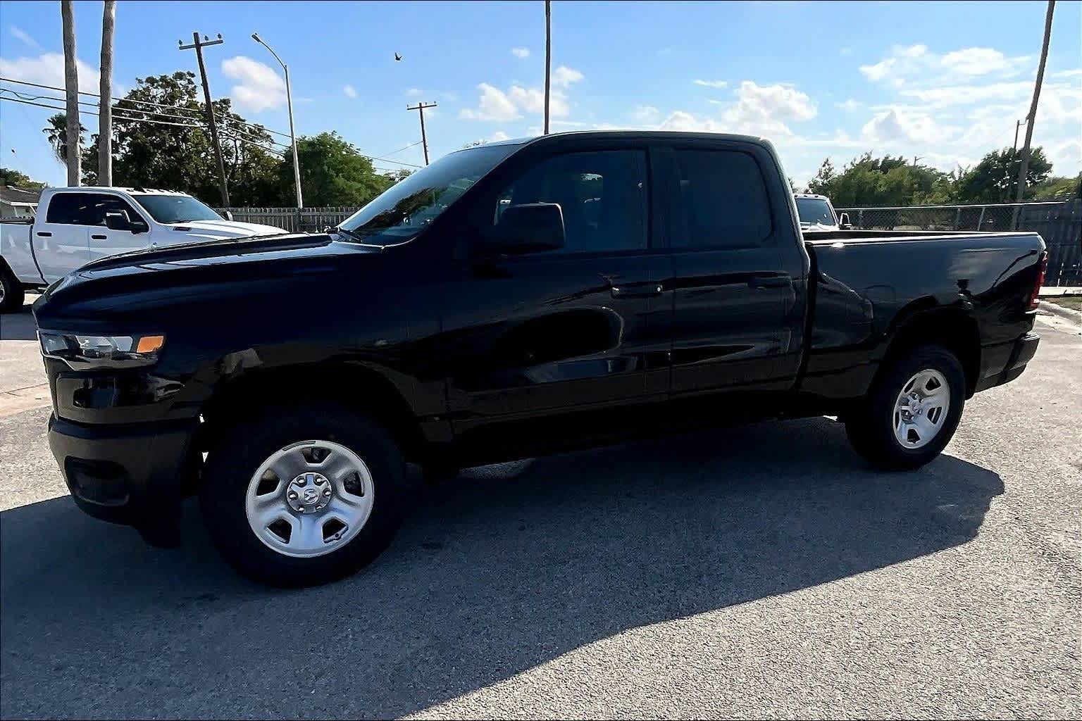 Thumbnail: 2025 RAM 1500 - 3