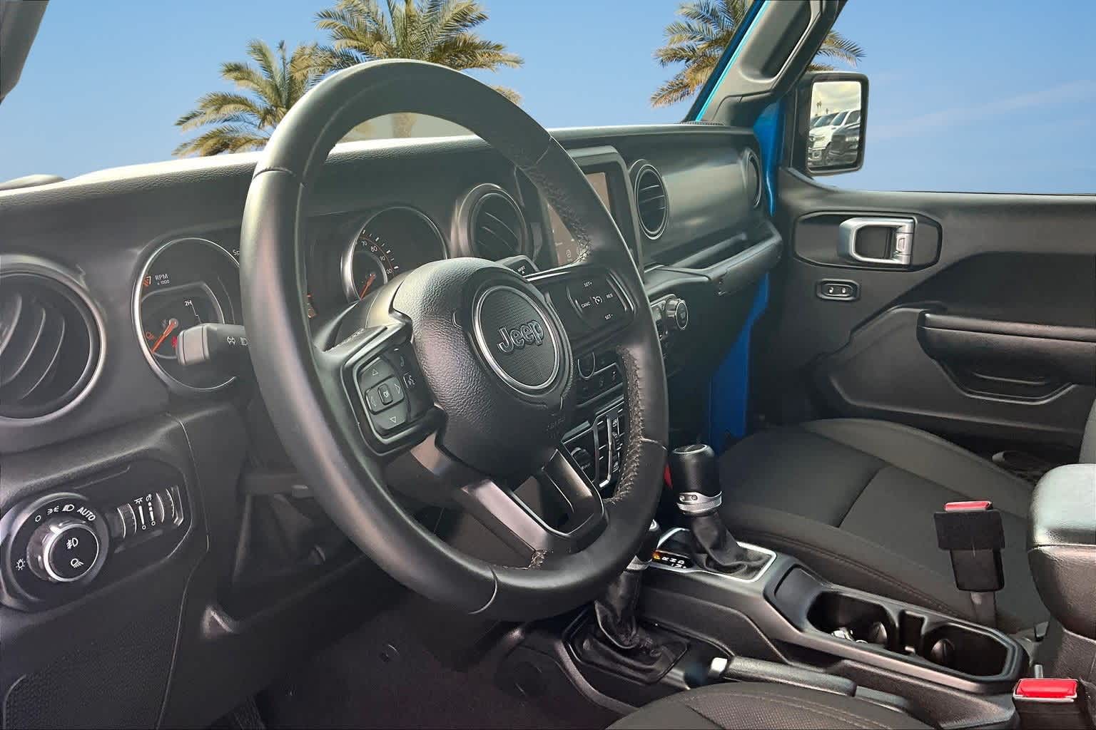 2021 Jeep Gladiator Sport Willys photo 2