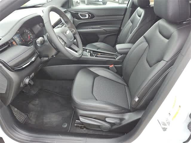 Thumbnail: 2025 Jeep Compass - 17