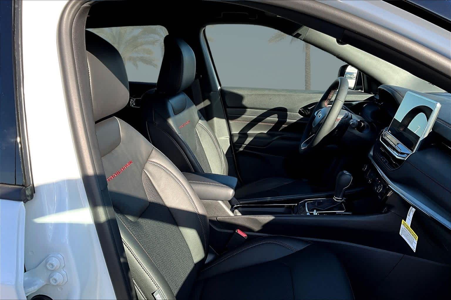 Thumbnail: 2026 Jeep Compass - 14