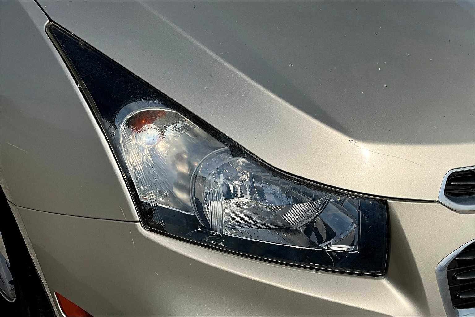 Thumbnail: 2015 Chevrolet Cruze - 29
