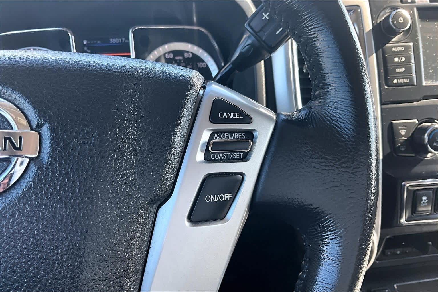 Thumbnail: 2019 Nissan Titan - 23