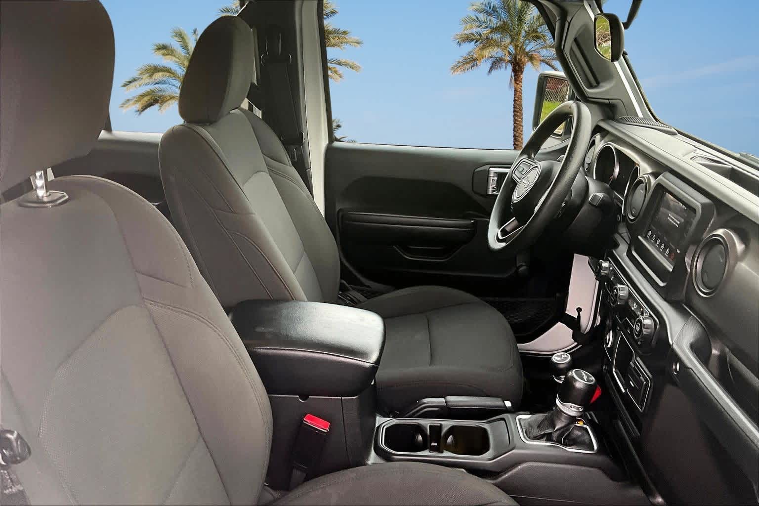 Thumbnail: 2023 Jeep Gladiator - 13