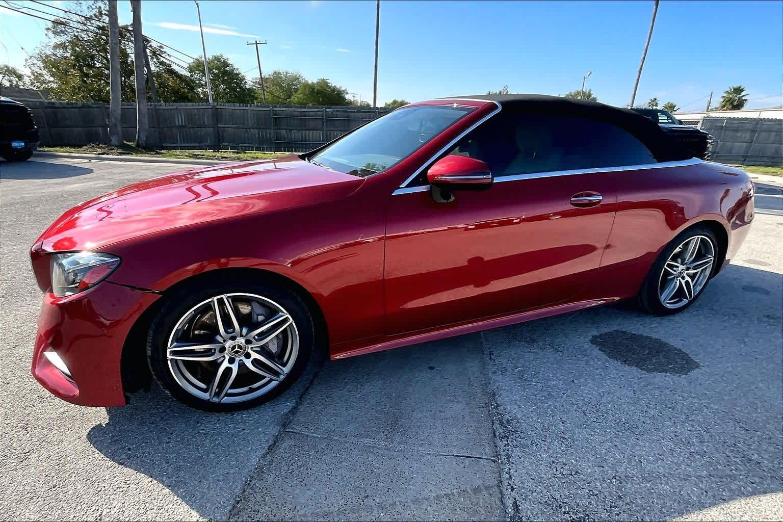 Thumbnail: 2018 Mercedes-Benz E-Class - 3