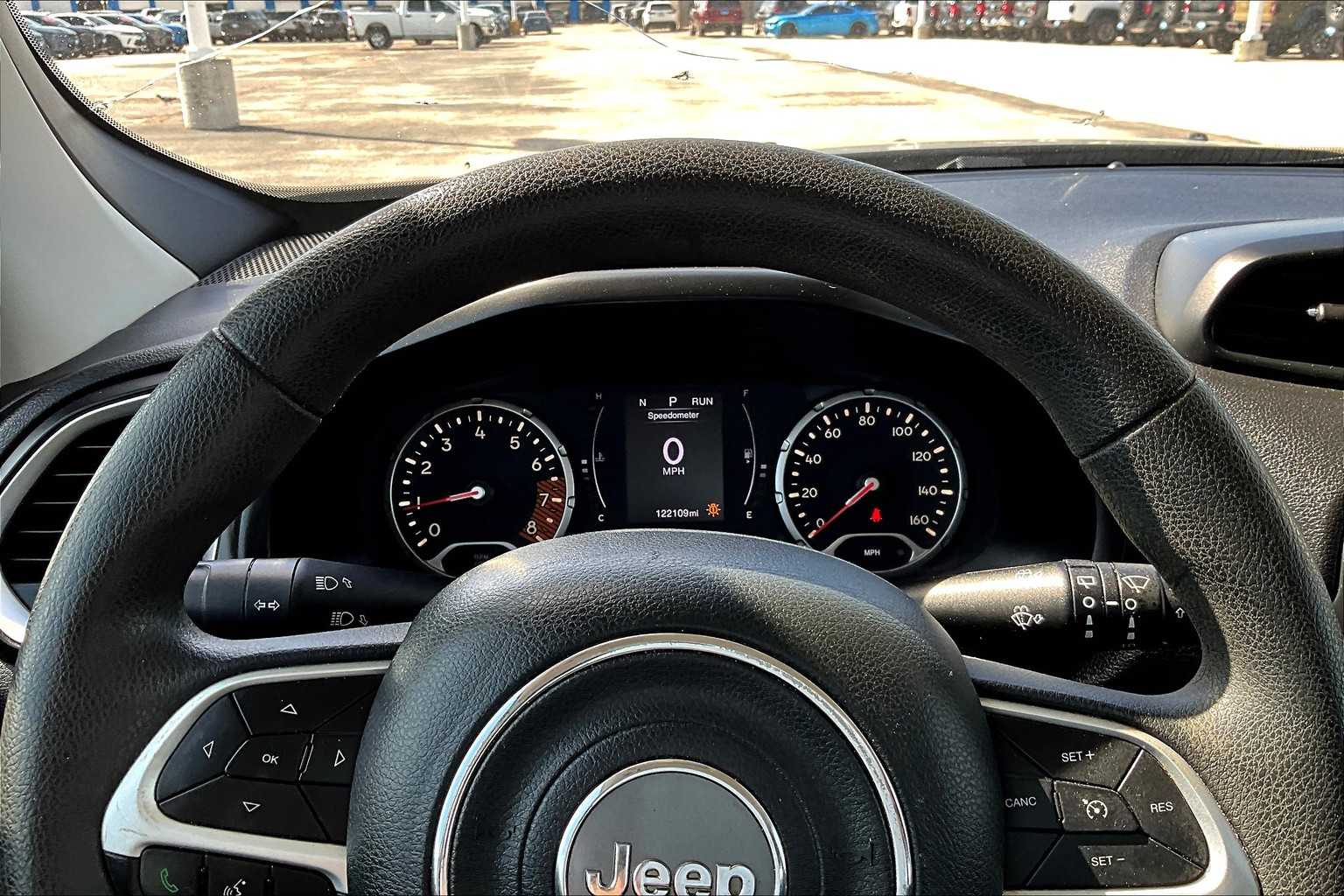 Thumbnail: 2020 Jeep Renegade - 18