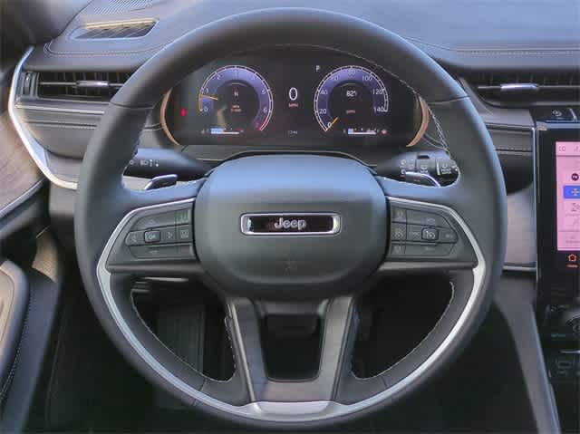 2025 Jeep Grand Cherokee Limited Edition 23