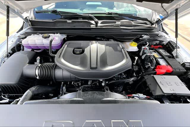 Thumbnail: 2026 RAM 1500 - 9