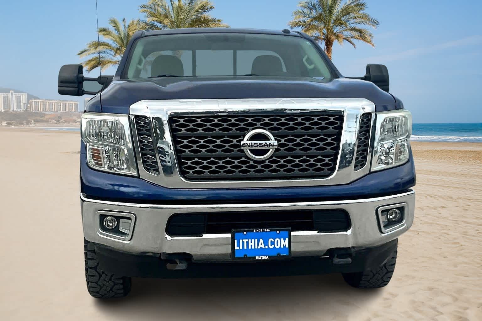 Thumbnail: 2017 Nissan Titan - 6