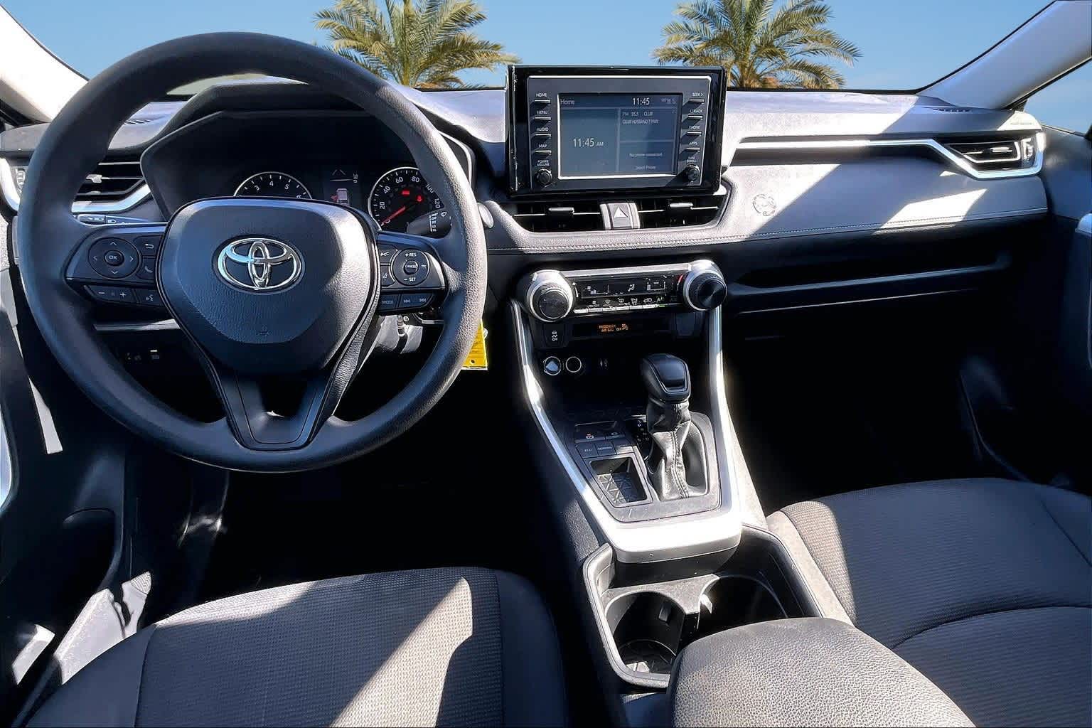 Thumbnail: 2019 Toyota RAV4 - 9