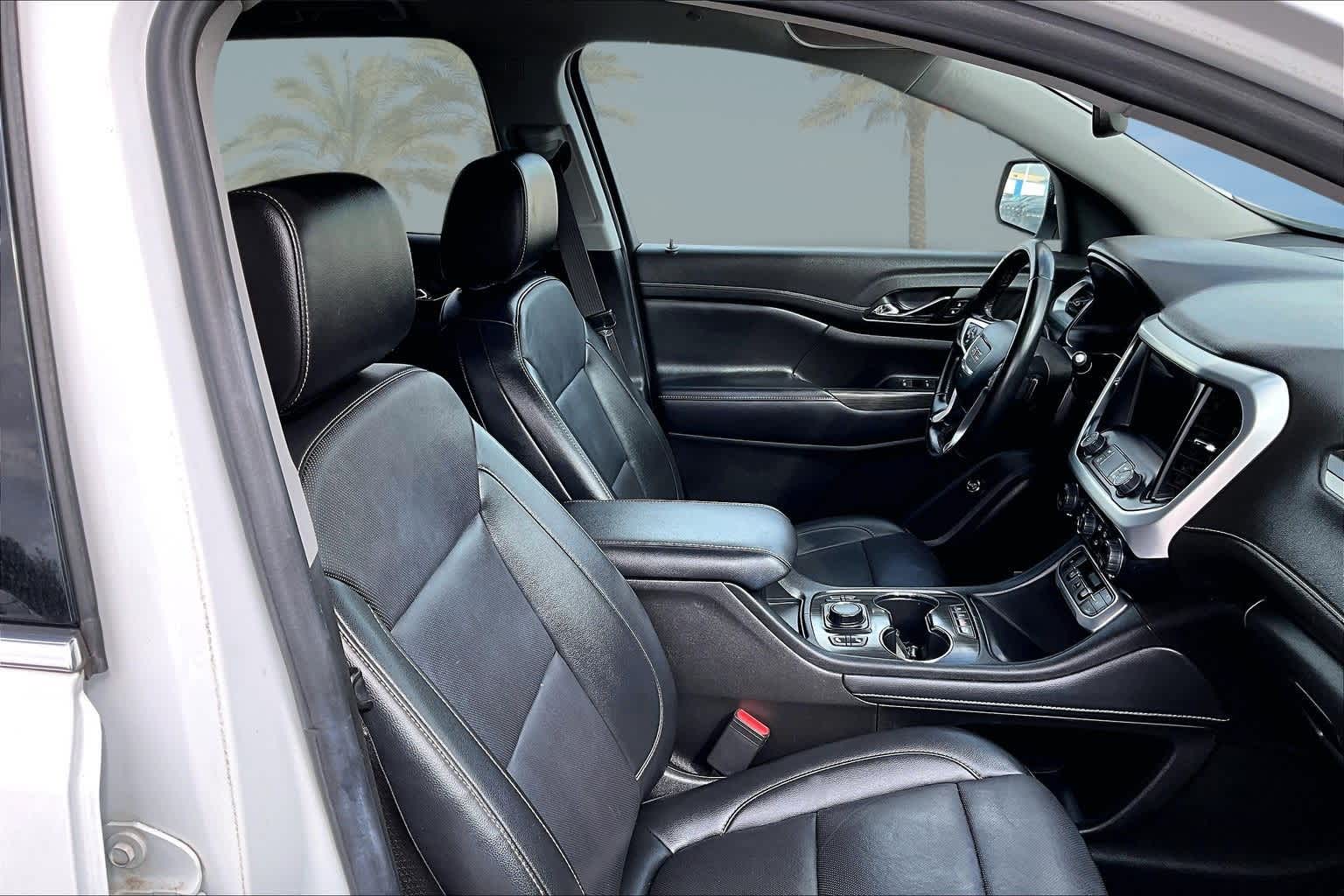 Thumbnail: 2023 GMC Acadia - 13