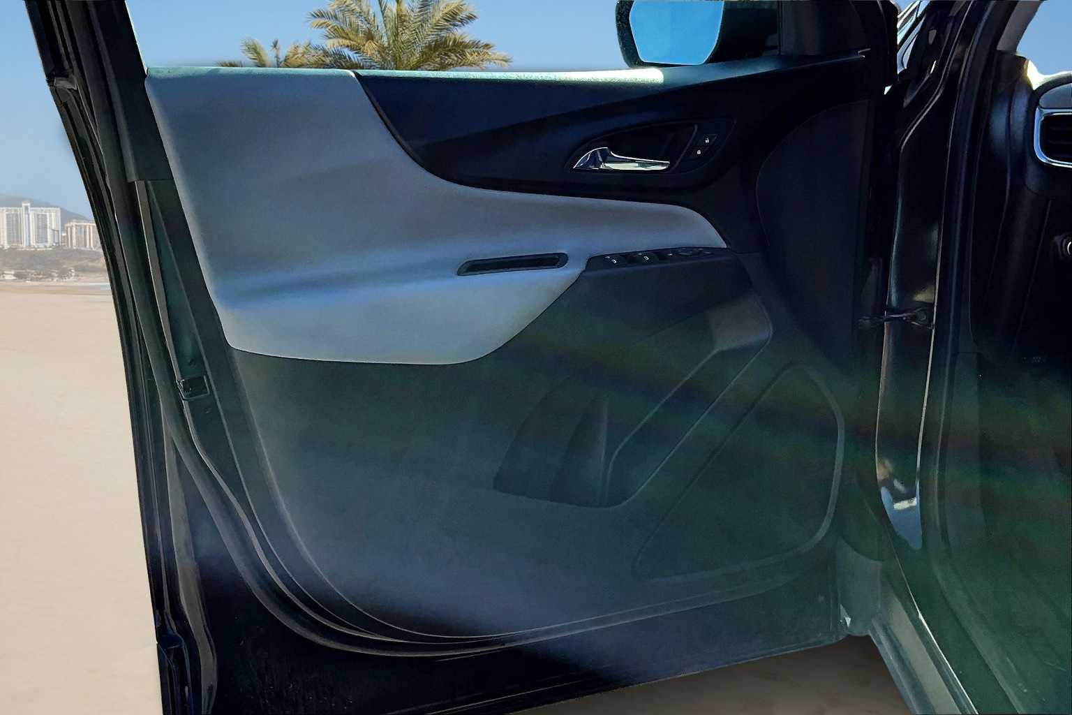 Thumbnail: 2020 Chevrolet Equinox - 27