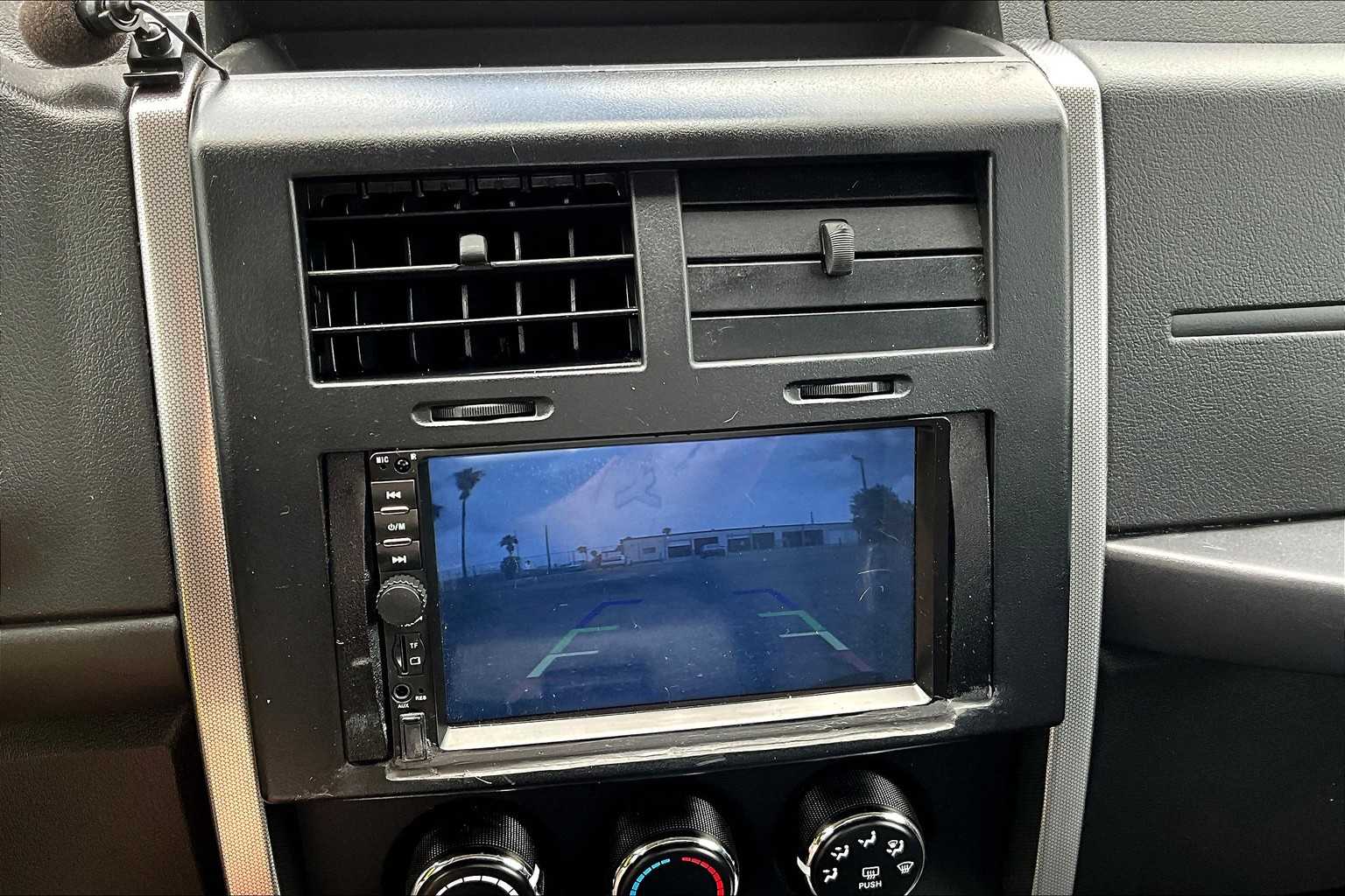2011 Jeep Liberty Sport 26