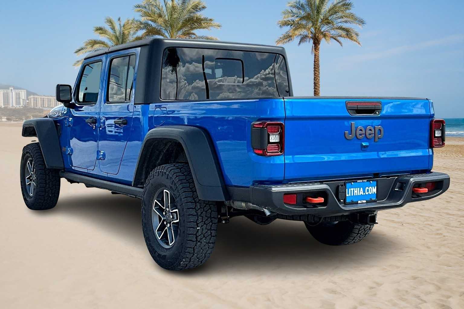 Thumbnail: 2025 Jeep Gladiator - 4