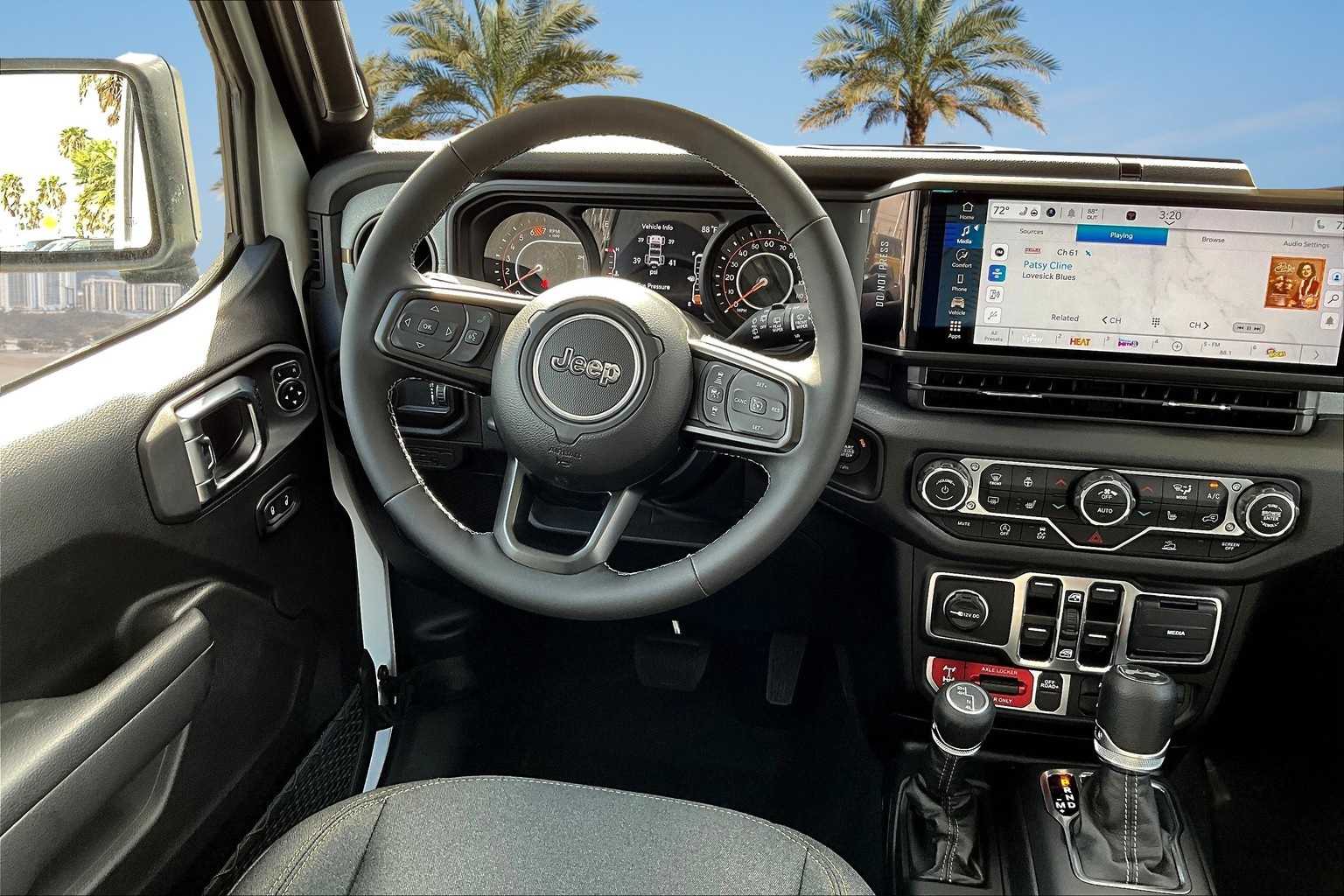 Thumbnail: 2025 Jeep Wrangler - 15