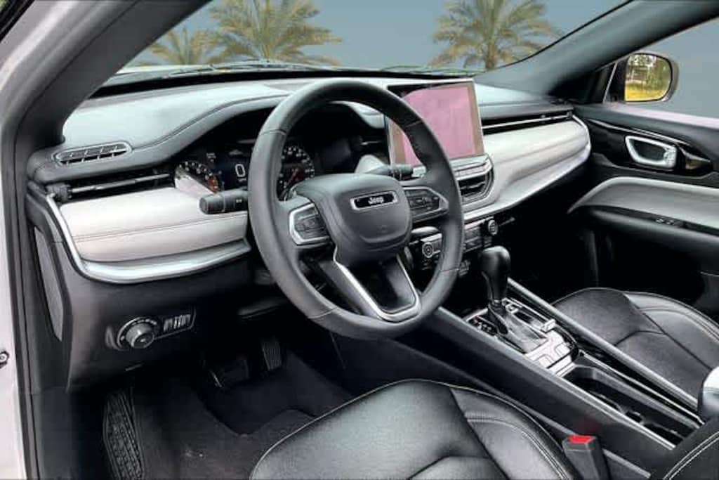 Used 2025 Jeep Compass Limited SUV